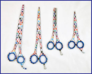 Set of 4 Paw print scissors together